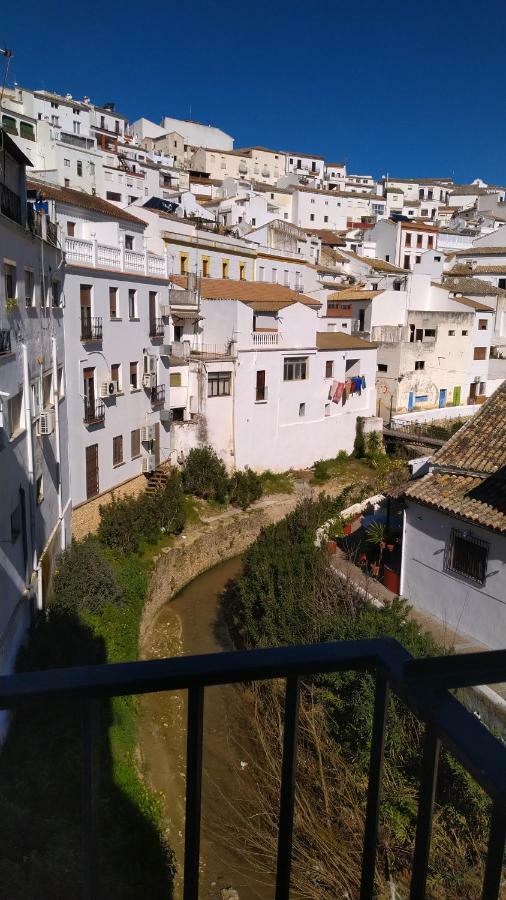 شقة Setenil De Las Bodegas  في Apartamento Con Vistas Al Rio المظهر الخارجي الصورة